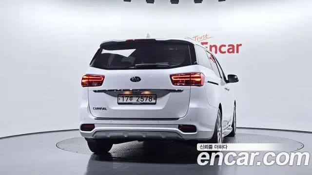 2019 Kia The New Carnival 9-Seater Noblesse Special Sold VIN KNAME81ABKS499941 – front exterior 2019 Kia The New Carnival 9-Seater Noblesse Special Sold VIN KNAME81ABKS499941 – front exterior