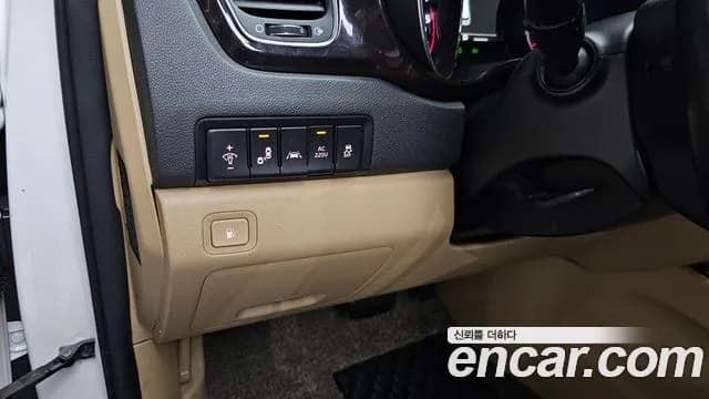 2019 Kia The New Carnival 7-Seater Limousine Sold VIN KNAME81ABKS507128 – side profile 2019 Kia The New Carnival 7-Seater Limousine Sold VIN KNAME81ABKS507128 – side profile
