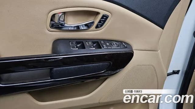 2019 Kia The New Carnival 7-Seater Limousine Sold VIN KNAME81ABKS507128 – photo 21 2019 Kia The New Carnival 7-Seater Limousine Sold VIN KNAME81ABKS507128 – photo 21