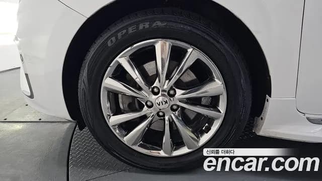 2019 Kia The New Carnival 7-Seater Limousine Sold VIN KNAME81ABKS507128 – photo 34 2019 Kia The New Carnival 7-Seater Limousine Sold VIN KNAME81ABKS507128 – photo 34