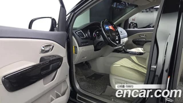 2019 Kia The New Carnival 9-Seater Noblesse Special Sold VIN KNAME81ABKS508896 – rear exterior 2019 Kia The New Carnival 9-Seater Noblesse Special Sold VIN KNAME81ABKS508896 – rear exterior