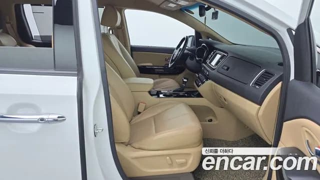 2019 Kia The New Carnival 9-Seater Noblesse Special Sold VIN KNAME81ABKS513033 – front exterior 2019 Kia The New Carnival 9-Seater Noblesse Special Sold VIN KNAME81ABKS513033 – front exterior
