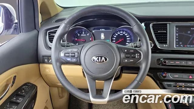 2019 Kia The New Carnival 9-Seater Hi-Limousine Sold VIN KNAME81ABKS520589 – photo 13 2019 Kia The New Carnival 9-Seater Hi-Limousine Sold VIN KNAME81ABKS520589 – photo 13