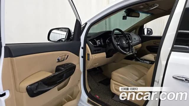 2019 Kia The New Carnival 9-Seater Hi-Limousine Sold VIN KNAME81ABKS520589 – photo 18 2019 Kia The New Carnival 9-Seater Hi-Limousine Sold VIN KNAME81ABKS520589 – photo 18