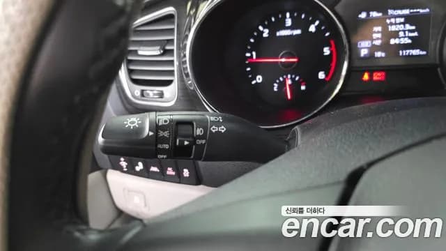 2019 Kia The New Carnival 9-Seater Noblesse Special Sold VIN KNAME81ABKS522821 – trunk area 2019 Kia The New Carnival 9-Seater Noblesse Special Sold VIN KNAME81ABKS522821 – trunk area