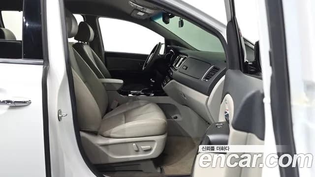 2019 Kia The New Carnival 9-Seater Noblesse Special Sold VIN KNAME81ABKS522821 – photo 14 2019 Kia The New Carnival 9-Seater Noblesse Special Sold VIN KNAME81ABKS522821 – photo 14