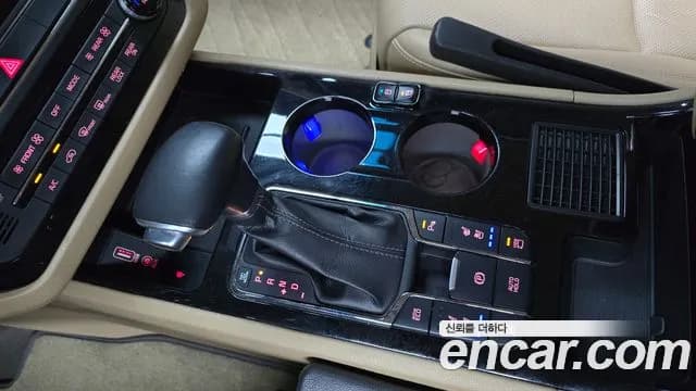 2019 Kia The New Carnival 9-Seater Hi-Limousine Sold VIN KNAME81ABKS540431 – rear exterior 2019 Kia The New Carnival 9-Seater Hi-Limousine Sold VIN KNAME81ABKS540431 – rear exterior