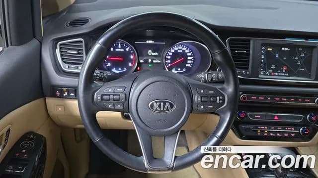 2019 Kia The New Carnival 9-Seater Hi-Limousine Sold VIN KNAME81ABKS540431 – photo 15 2019 Kia The New Carnival 9-Seater Hi-Limousine Sold VIN KNAME81ABKS540431 – photo 15