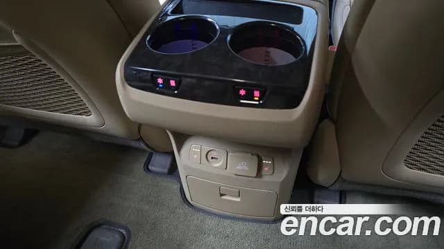2019 Kia The New Carnival 9-Seater Hi-Limousine Sold VIN KNAME81ABKS540431 – photo 25 2019 Kia The New Carnival 9-Seater Hi-Limousine Sold VIN KNAME81ABKS540431 – photo 25