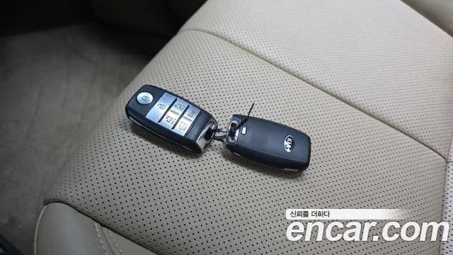 2019 Kia The New Carnival 9-Seater Hi-Limousine Sold VIN KNAME81ABKS540431 – photo 29 2019 Kia The New Carnival 9-Seater Hi-Limousine Sold VIN KNAME81ABKS540431 – photo 29