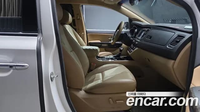 2019 Kia The New Carnival 9-Seater Hi-Limousine Sold VIN KNAME81ABKS540661 – photo 16 2019 Kia The New Carnival 9-Seater Hi-Limousine Sold VIN KNAME81ABKS540661 – photo 16