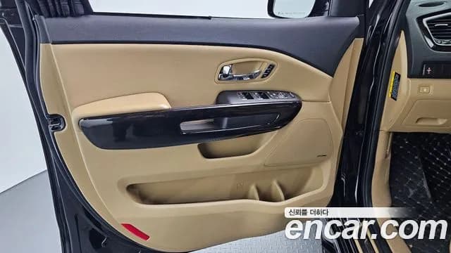 2019 Kia The New Carnival 9-Seater Noblesse Special Sold VIN KNAME81ABKS566172 – photo 16 2019 Kia The New Carnival 9-Seater Noblesse Special Sold VIN KNAME81ABKS566172 – photo 16