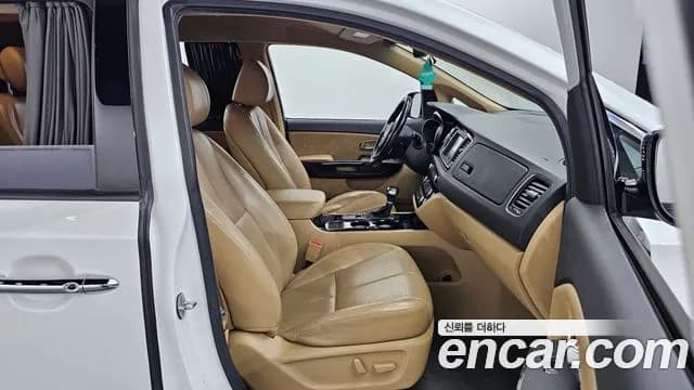 2019 Kia The New Carnival 7-Seater Hi-Limousine Sold VIN KNAME81ABKS566947 – rear exterior 2019 Kia The New Carnival 7-Seater Hi-Limousine Sold VIN KNAME81ABKS566947 – rear exterior