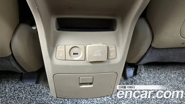 2019 Kia The New Carnival 9-Seater Noblesse Special Sold VIN KNAME81ABKS573100 – side profile 2019 Kia The New Carnival 9-Seater Noblesse Special Sold VIN KNAME81ABKS573100 – side profile