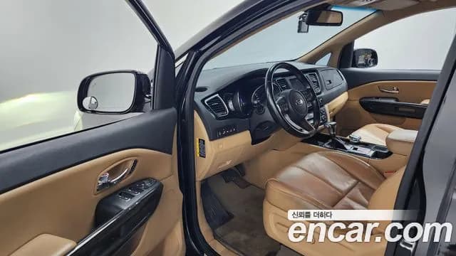 2019 Kia The New Carnival 9-Seater Hi-Limousine Sold VIN KNAME81ABKS574697 – photo 16 2019 Kia The New Carnival 9-Seater Hi-Limousine Sold VIN KNAME81ABKS574697 – photo 16