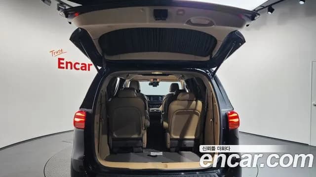 2019 Kia The New Carnival 9-Seater Hi-Limousine Sold VIN KNAME81ABKS574697 – photo 17 2019 Kia The New Carnival 9-Seater Hi-Limousine Sold VIN KNAME81ABKS574697 – photo 17
