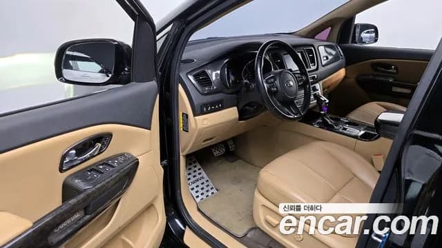 2019 Kia The New Carnival 9-Seater Hi-Limousine Sold VIN KNAME81ABKS581203 – photo 14 2019 Kia The New Carnival 9-Seater Hi-Limousine Sold VIN KNAME81ABKS581203 – photo 14