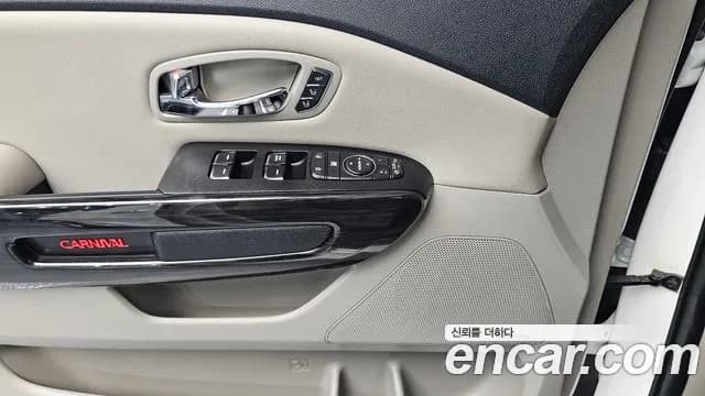 2019 Kia The New Carnival 9-Seater Noblesse Special Sold VIN KNAME81ABKS584741 – front exterior 2019 Kia The New Carnival 9-Seater Noblesse Special Sold VIN KNAME81ABKS584741 – front exterior