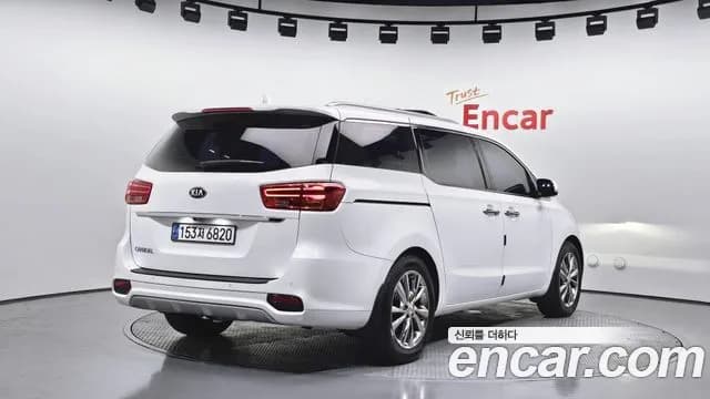 2019 Kia The New Carnival 9-Seater Noblesse Special Sold VIN KNAME81ABKS584741 – rear exterior 2019 Kia The New Carnival 9-Seater Noblesse Special Sold VIN KNAME81ABKS584741 – rear exterior