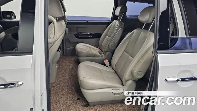 2019 Kia The New Carnival 9-Seater Noblesse Special Sold VIN KNAME81ABKS584741 – side profile 2019 Kia The New Carnival 9-Seater Noblesse Special Sold VIN KNAME81ABKS584741 – side profile