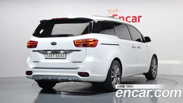2019 Kia The New Carnival 7-Seater Limousine Sold VIN KNAME81ABKS593345 – photo 12 2019 Kia The New Carnival 7-Seater Limousine Sold VIN KNAME81ABKS593345 – photo 12