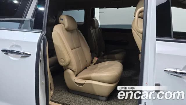 2019 Kia The New Carnival 9-Seater Noblesse Special Sold VIN KNAME81ABKS595153 – exterior detail 2019 Kia The New Carnival 9-Seater Noblesse Special Sold VIN KNAME81ABKS595153 – exterior detail