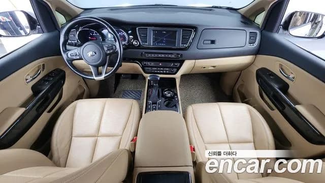 2019 Kia The New Carnival 7-Seater Hi-Limousine Sold VIN KNAME81ABKS600952 – rear exterior 2019 Kia The New Carnival 7-Seater Hi-Limousine Sold VIN KNAME81ABKS600952 – rear exterior