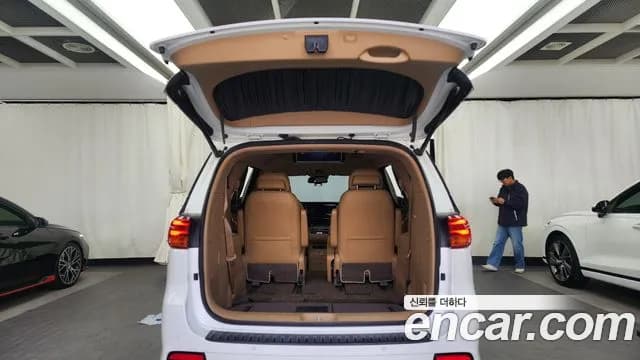 2019 Kia The New Carnival 7-Seater Hi-Limousine Sold VIN KNAME81ABKS600952 – odometer reading 2019 Kia The New Carnival 7-Seater Hi-Limousine Sold VIN KNAME81ABKS600952 – odometer reading