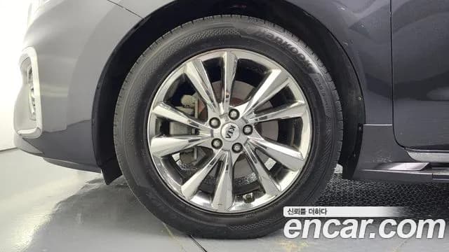 2019 Kia The New Carnival 9-Seater Noblesse Special Sold VIN KNAME81ABKS603875 – interior seats 2019 Kia The New Carnival 9-Seater Noblesse Special Sold VIN KNAME81ABKS603875 – interior seats