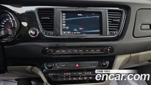 2019 Kia The New Carnival 9-Seater Noblesse Special Sold VIN KNAME81ABKS603875 – photo 16 2019 Kia The New Carnival 9-Seater Noblesse Special Sold VIN KNAME81ABKS603875 – photo 16