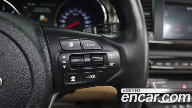 2019 Kia The New Carnival 9-Seater Noblesse Special Sold VIN KNAME81ABKS603929 – exterior detail 2019 Kia The New Carnival 9-Seater Noblesse Special Sold VIN KNAME81ABKS603929 – exterior detail