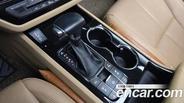 2019 Kia The New Carnival 9-Seater Noblesse Special Sold VIN KNAME81ABKS603929 – trunk area 2019 Kia The New Carnival 9-Seater Noblesse Special Sold VIN KNAME81ABKS603929 – trunk area