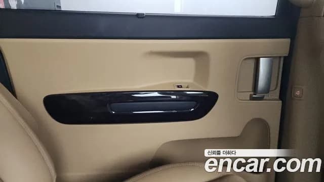 2019 Kia The New Carnival 9-Seater Noblesse Special Sold VIN KNAME81ABKS606621 – front exterior 2019 Kia The New Carnival 9-Seater Noblesse Special Sold VIN KNAME81ABKS606621 – front exterior