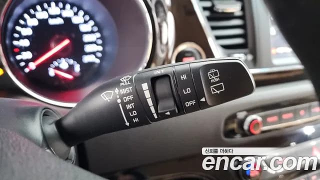 2019 Kia The New Carnival 9-Seater Noblesse Special Sold VIN KNAME81ABKS606621 – exterior detail 2019 Kia The New Carnival 9-Seater Noblesse Special Sold VIN KNAME81ABKS606621 – exterior detail