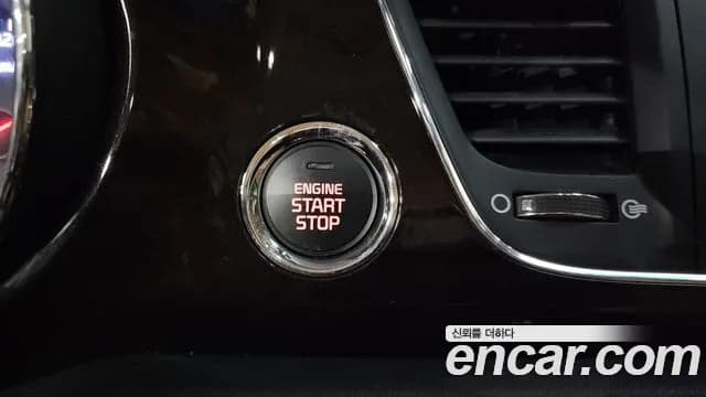 2020 Kia The New Carnival 7-Seater Limousine Sold VIN KNAME81ABLS620131 – photo 17 2020 Kia The New Carnival 7-Seater Limousine Sold VIN KNAME81ABLS620131 – photo 17