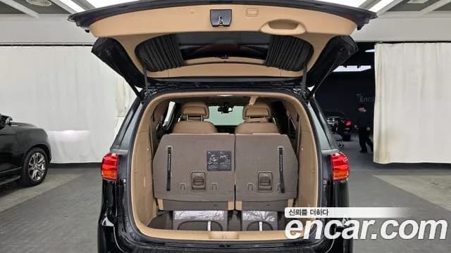 2020 Kia The New Carnival 7-Seater Hi-Limousine Sold VIN KNAME81ABLS648135 – photo 12 2020 Kia The New Carnival 7-Seater Hi-Limousine Sold VIN KNAME81ABLS648135 – photo 12