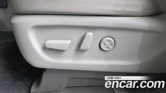2020 Kia The New Carnival 9-Seater Noblesse Special Sold VIN KNAME81ABLS651307 – side profile 2020 Kia The New Carnival 9-Seater Noblesse Special Sold VIN KNAME81ABLS651307 – side profile