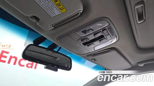 2020 Kia The New Carnival 9-Seater Noblesse Special Sold VIN KNAME81ABLS651307 – exterior detail 2020 Kia The New Carnival 9-Seater Noblesse Special Sold VIN KNAME81ABLS651307 – exterior detail