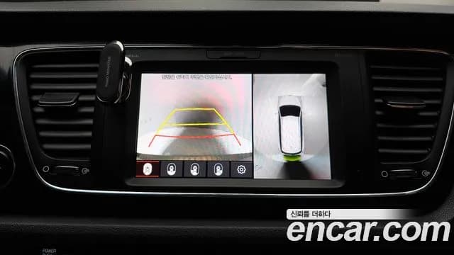 2020 Kia The New Carnival 7-Seater Limousine Sold VIN KNAME81ABLS676277 – exterior detail 2020 Kia The New Carnival 7-Seater Limousine Sold VIN KNAME81ABLS676277 – exterior detail