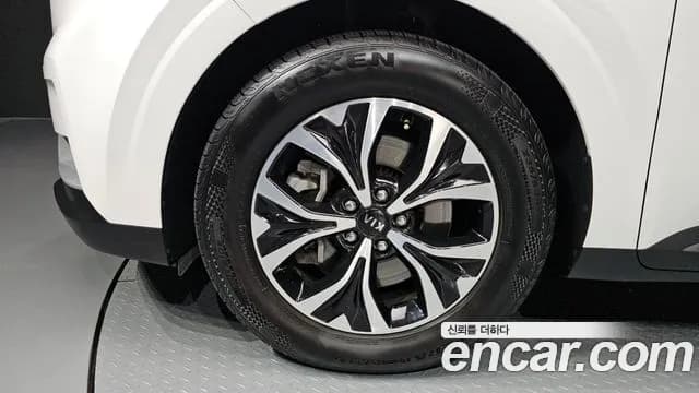 2021 Kia Carnival 4Generation Gasoline 9-Seater Prestige Sold VIN KNANB813BMS044542 – trunk area 2021 Kia Carnival 4Generation Gasoline 9-Seater Prestige Sold VIN KNANB813BMS044542 – trunk area