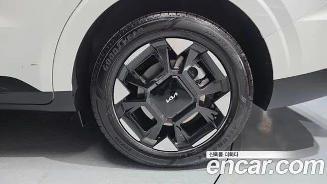 2025 Kia The New Carnival 4th Gen HEV 9 seater Prestige Sold VIN KNANB81ABSS066349 – photo 24 2025 Kia The New Carnival 4th Gen HEV 9 seater Prestige Sold VIN KNANB81ABSS066349 – photo 24