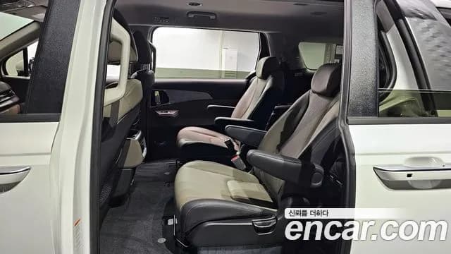 2025 Kia The New Carnival 4th Gen HEV 9 seater Prestige Sold VIN KNANB81ABSS097984 – photo 18 2025 Kia The New Carnival 4th Gen HEV 9 seater Prestige Sold VIN KNANB81ABSS097984 – photo 18