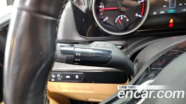 2021 Kia Carnival 4Generation 9-Seater Prestige Sold VIN KNANB81BBMS010273 – interior seats 2021 Kia Carnival 4Generation 9-Seater Prestige Sold VIN KNANB81BBMS010273 – interior seats