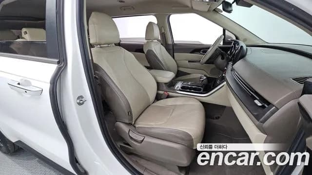 2021 Kia Carnival 4Generation 9-Seater Prestige Sold VIN KNANB81BBMS011442 – exterior detail 2021 Kia Carnival 4Generation 9-Seater Prestige Sold VIN KNANB81BBMS011442 – exterior detail