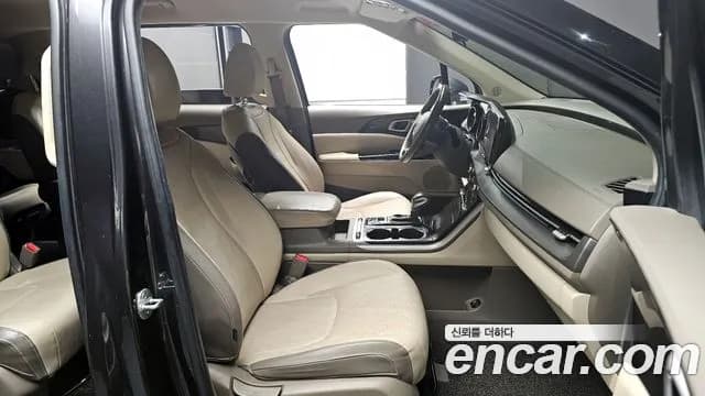 2021 Kia Carnival 4Generation 9-Seater Prestige Sold VIN KNANB81BBMS014833 – exterior detail 2021 Kia Carnival 4Generation 9-Seater Prestige Sold VIN KNANB81BBMS014833 – exterior detail