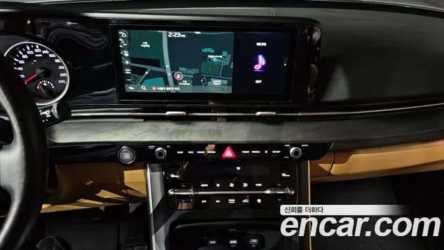 2021 Kia Carnival 4Generation 9-Seater Prestige Sold VIN KNANB81BBMS033987 – exterior detail 2021 Kia Carnival 4Generation 9-Seater Prestige Sold VIN KNANB81BBMS033987 – exterior detail