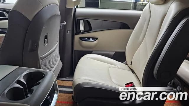 2021 Kia Carnival 4Generation 9-Seater Prestige Sold VIN KNANB81BBMS049944 – exterior detail 2021 Kia Carnival 4Generation 9-Seater Prestige Sold VIN KNANB81BBMS049944 – exterior detail