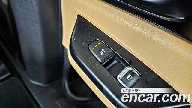 2021 Kia Carnival 4Generation 9-Seater Prestige Sold VIN KNANB81BBMS097944 – exterior detail 2021 Kia Carnival 4Generation 9-Seater Prestige Sold VIN KNANB81BBMS097944 – exterior detail