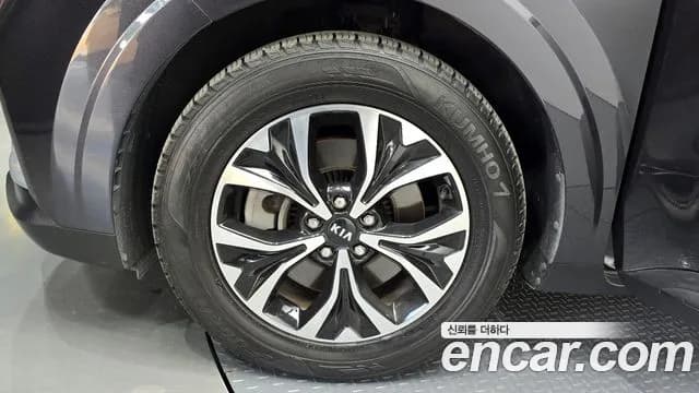 2021 Kia Carnival 4Generation 9-Seater Prestige Sold VIN KNANB81BBMS099083 – rear exterior 2021 Kia Carnival 4Generation 9-Seater Prestige Sold VIN KNANB81BBMS099083 – rear exterior