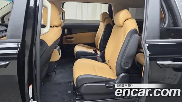2022 Kia Carnival 4Generation 9-Seater Prestige Sold VIN KNANB81BBNS145685 – trunk area 2022 Kia Carnival 4Generation 9-Seater Prestige Sold VIN KNANB81BBNS145685 – trunk area